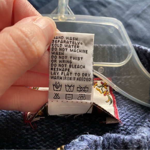 Tiara International women’s medium cardigan sweater - Picture 6 of 6